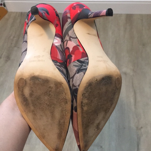 Nine West pumps - Picture 7 of 8